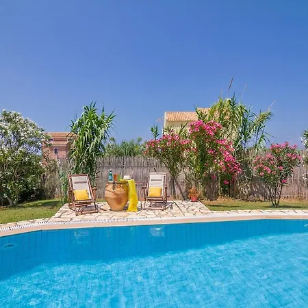 Emilia Villa Sidárion