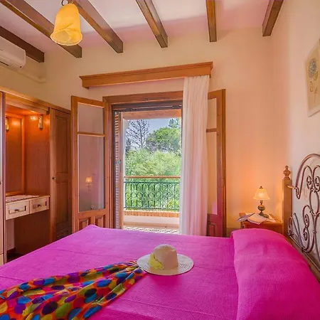 Villa Emilia Sidárion